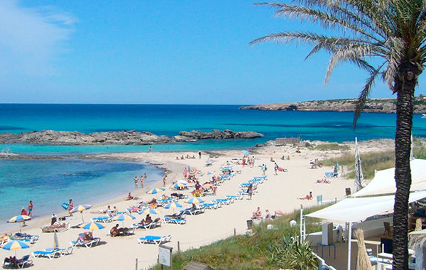 Playa en Formentera Es Pujols