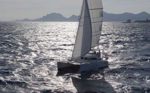 Alquilar CATAMARANES - LAGOON 380 S2 Ibiza