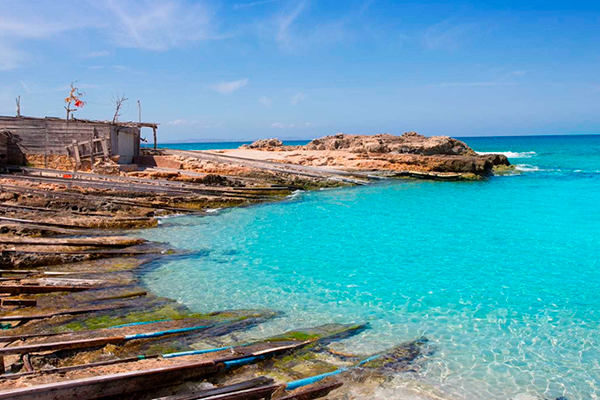 Playa en Formentera Es Caló